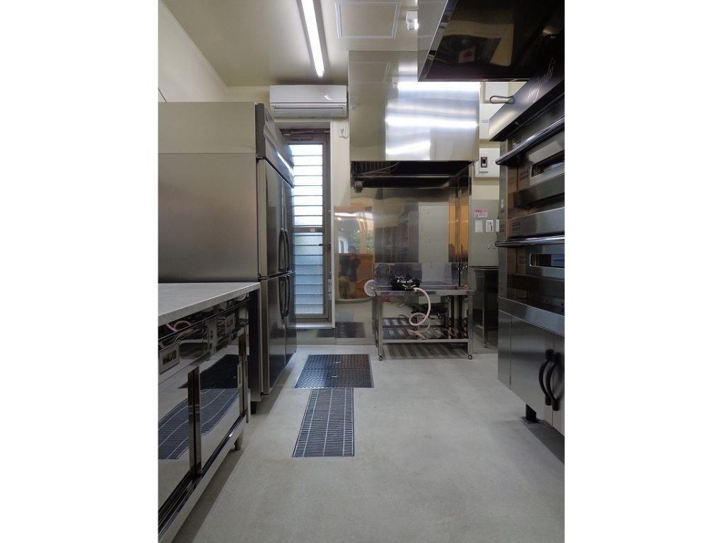 SN018 店舗新装工事【ベルー洋菓子店 様】 03