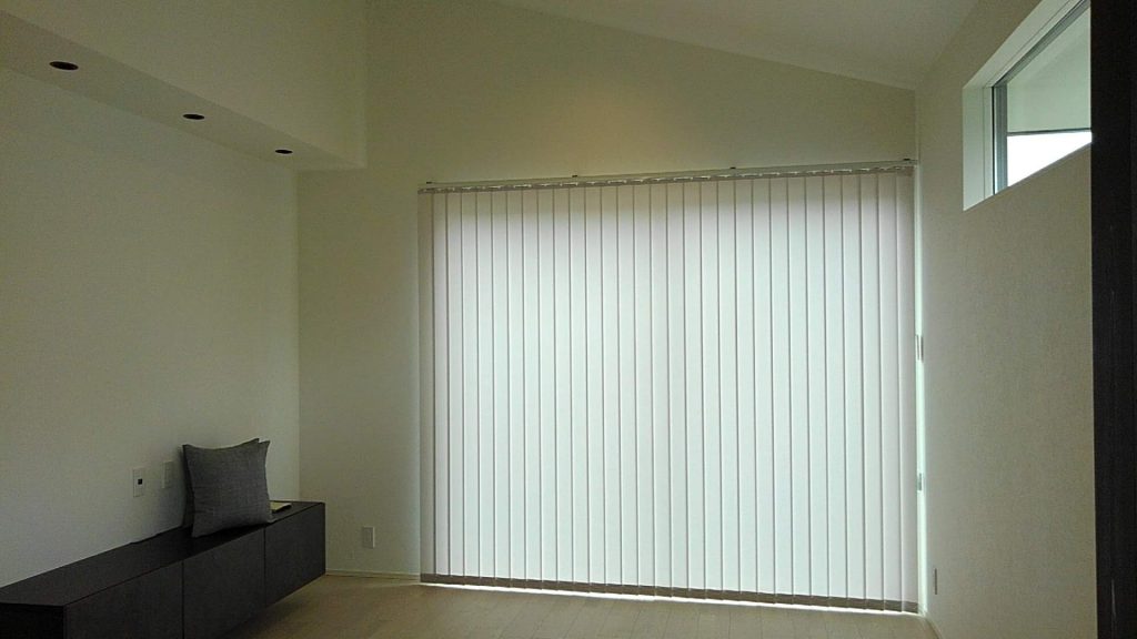 WT007 バーチカルブラインド 01