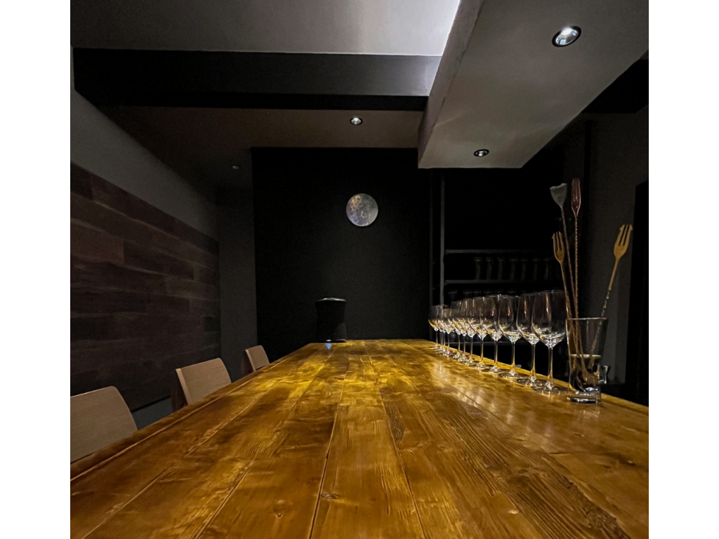 SR018 店舗リニューアル工事【bar Oaks様】 03