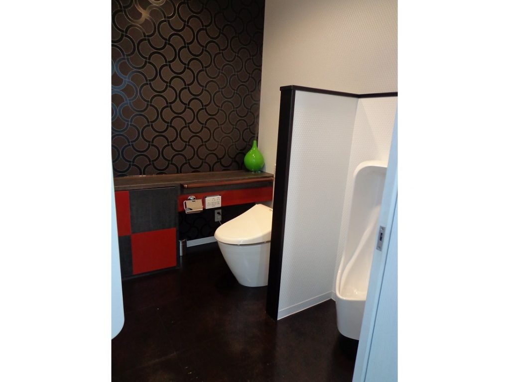 SN012 店舗新装工事【100％新車館　様】 04